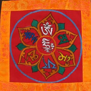 BB73 Bannière Tibétaine Mantra Om Mani Padme Hum – Image 1