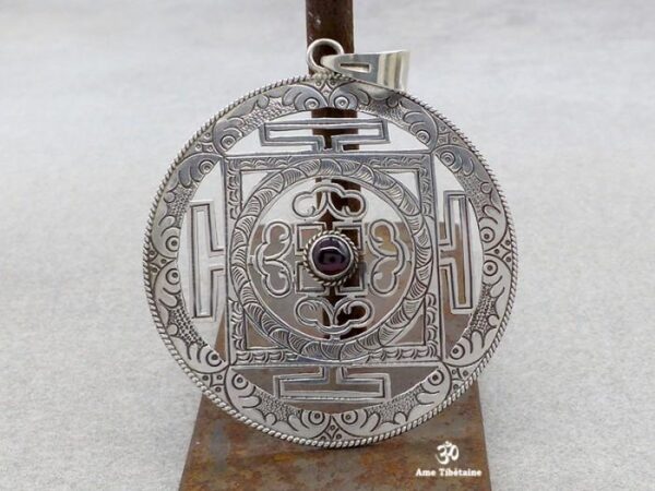 7965c12e_pa161-pendentif-argent-massif-mandala-grenat.jpg