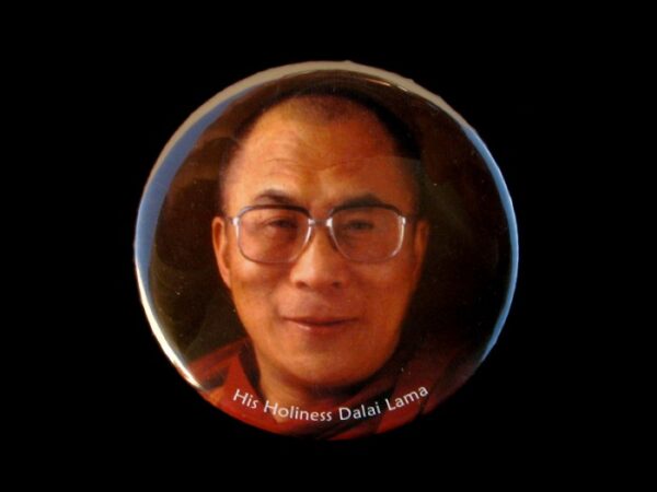 b77d2bc0_ddd63-magnet-tibetain-dalai-lama