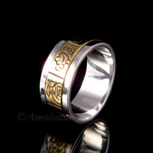 BA217 Bague Tibétaine en Argent Massif Laiton avec Astamangala – Image 3