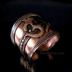 BD95 Bague Tibétaine 3 Métaux Om – Image 2