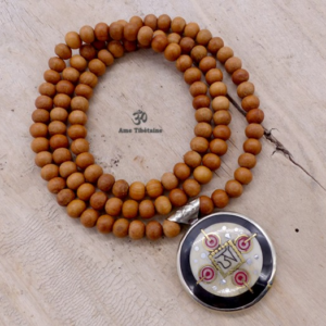 Mala159 Mala de Prières Bois de Santal Om – Image 2